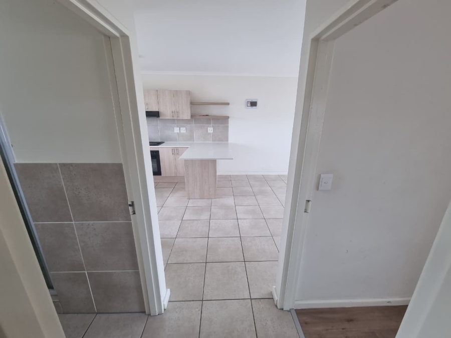 To Let 2 Bedroom Property for Rent in Wetton Western Cape